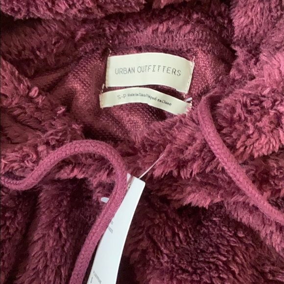 NEW urban outfitters cropped Sherpa - Picture 3 of 4